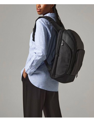 QUA-QD910-Pro-Tech Charge Backpack